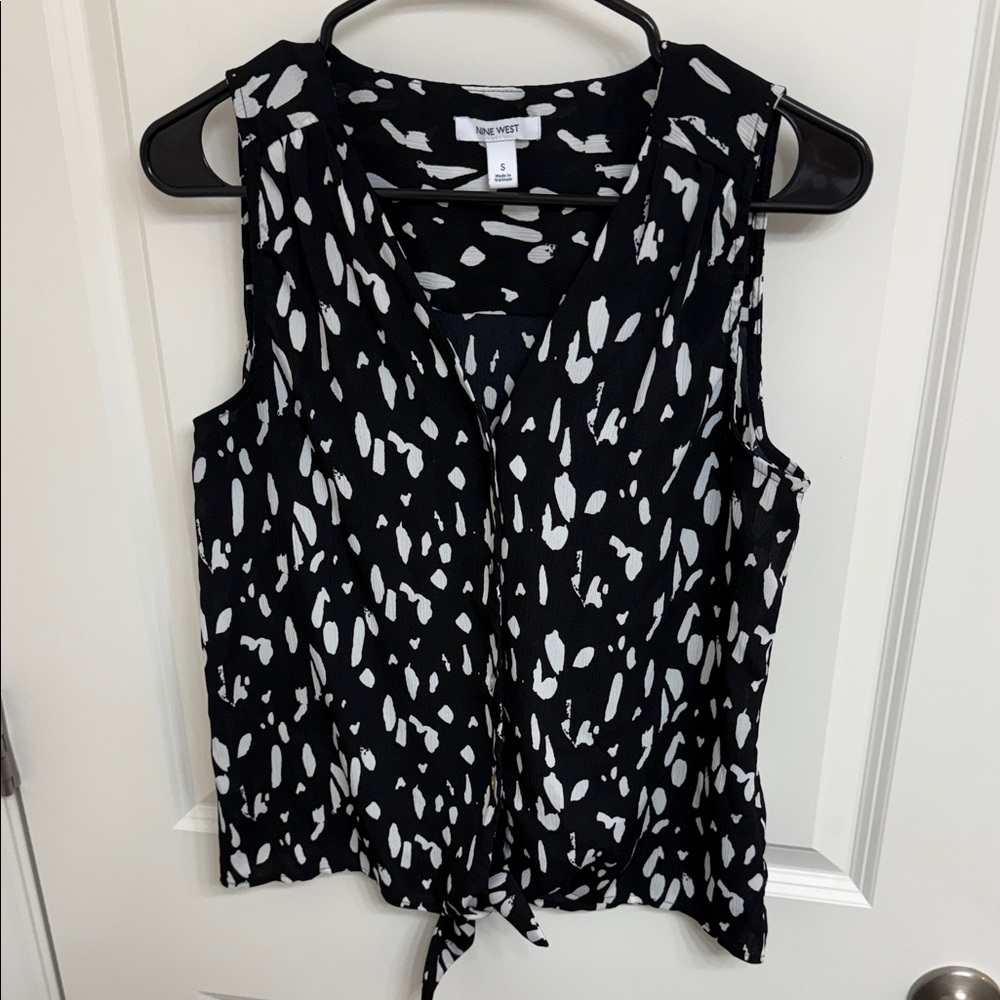 Nine West Black and White Patterned Blouse